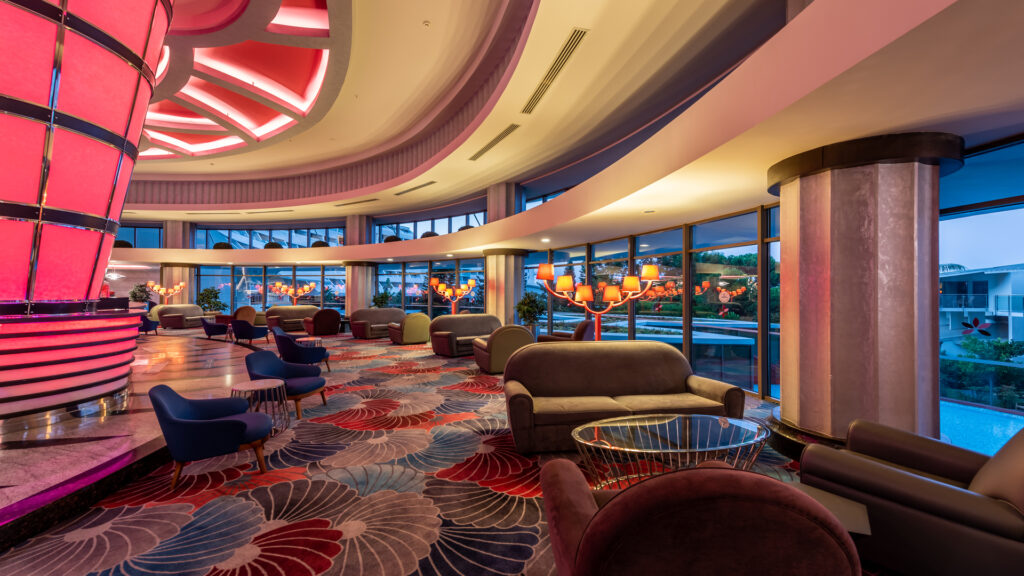 CORNELIA DIAMOND SHINE LOBBY BAR (2)