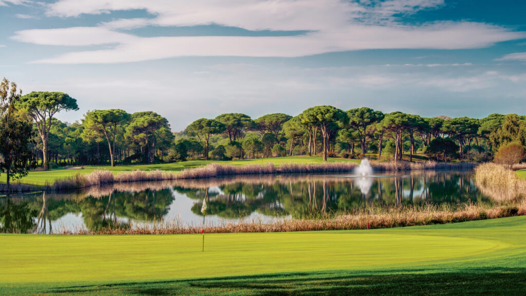 CORNELIA GOLF CLUB HOLE 27 Lakes