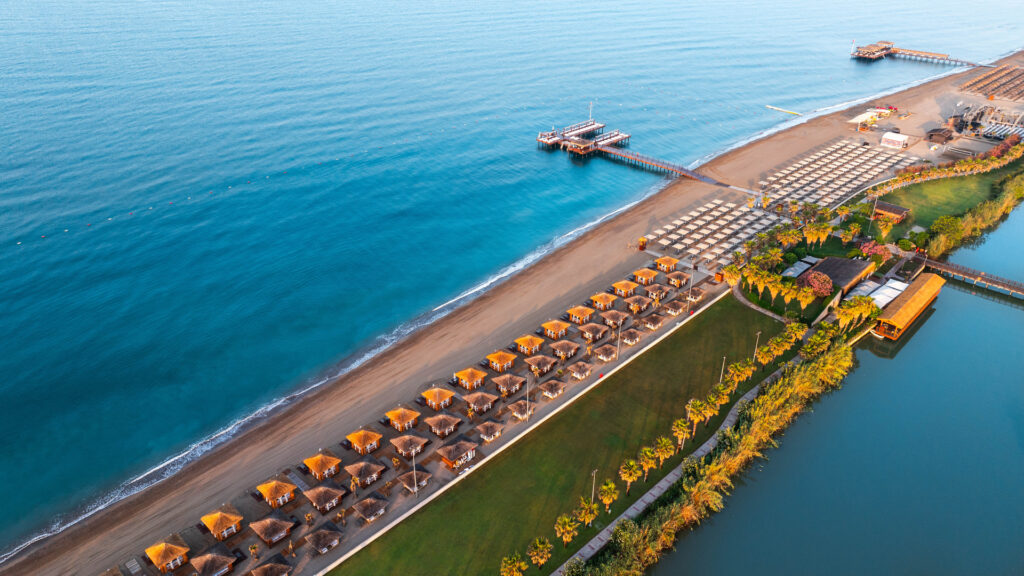 Gloria_Golf_Beach_01