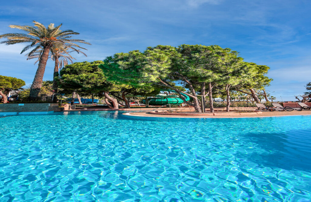 Gloria_Verde_Main_Pool_04