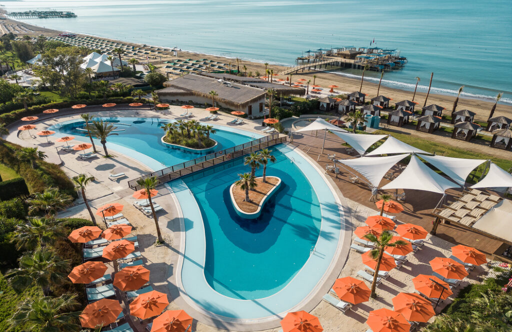 Heated Outdoor Pool _ +16 Outdoor Pool (2)