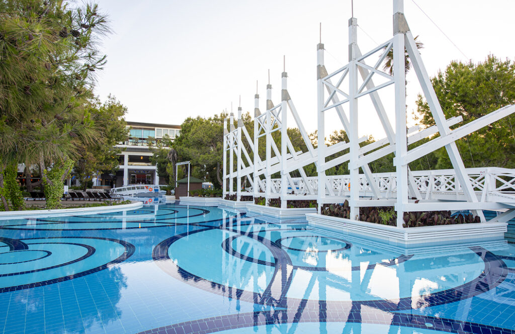 Main Pool 6