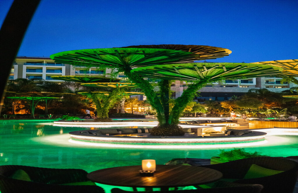 RegnumCarya_GreenBar-01