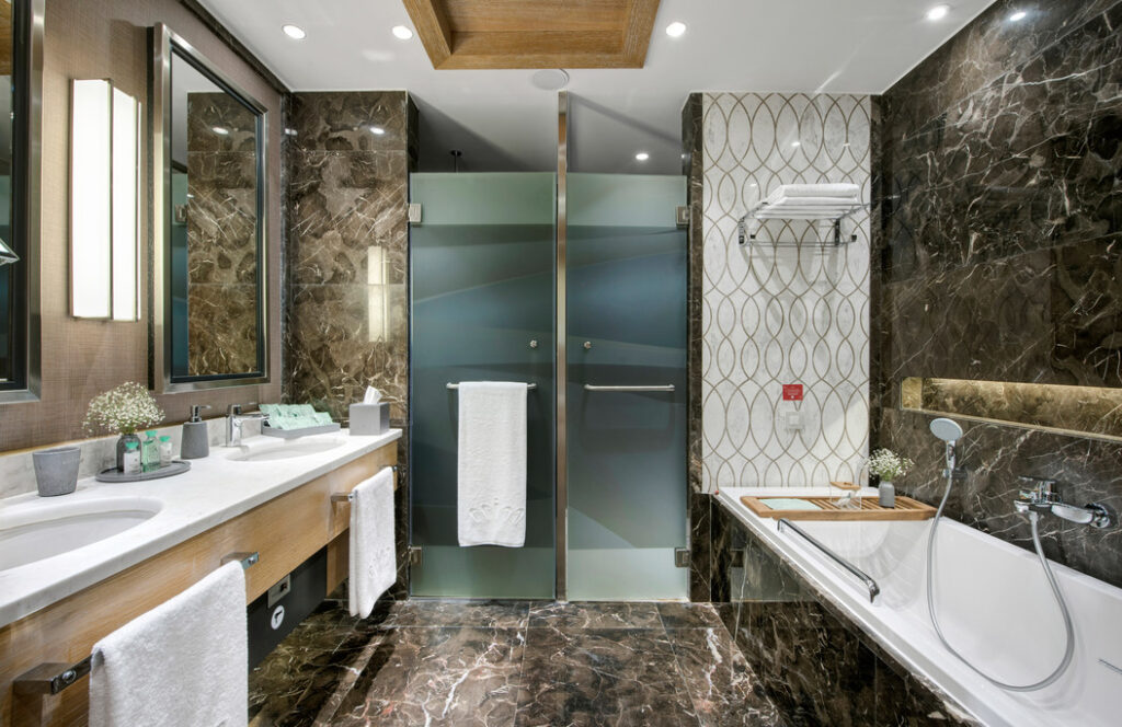 RegnumCarya_JadeFamilyRoom_Bathroom-05(1)