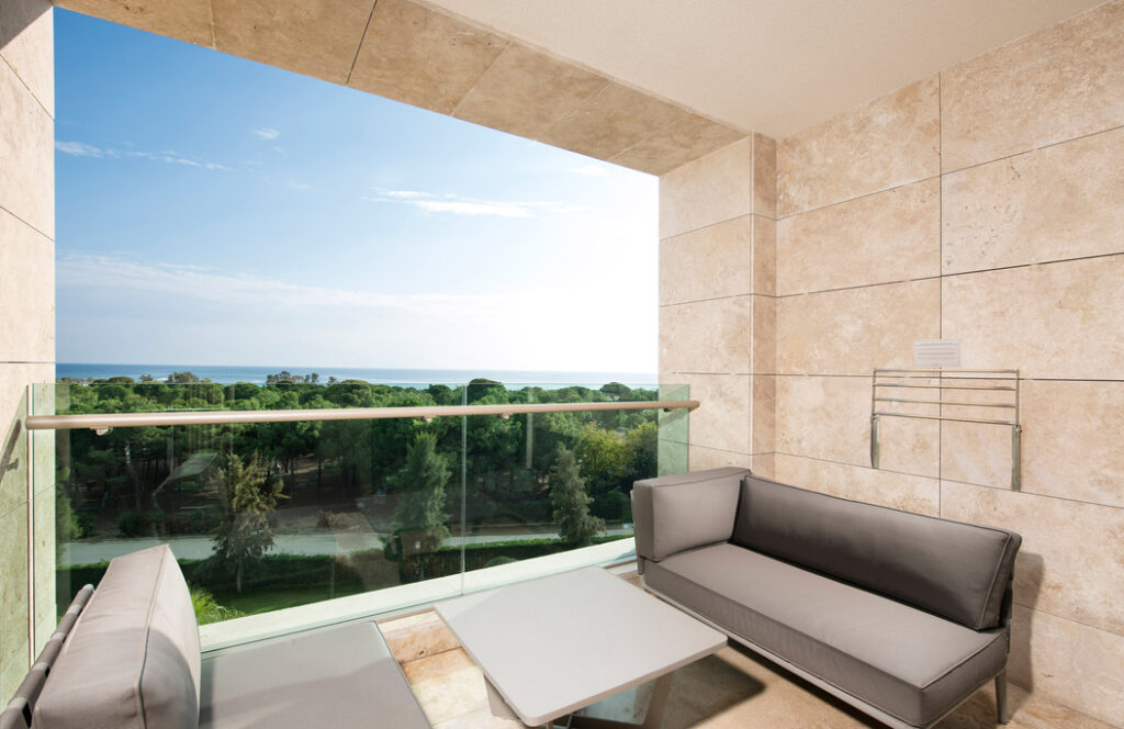 RegnumCarya_JadeJuniorRoom_Balcony-02-2