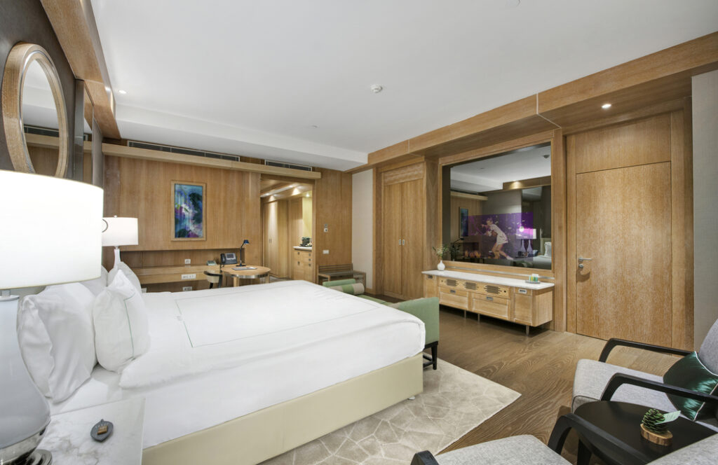 RegnumCarya_JadeJuniorRoom_Bedroom-03