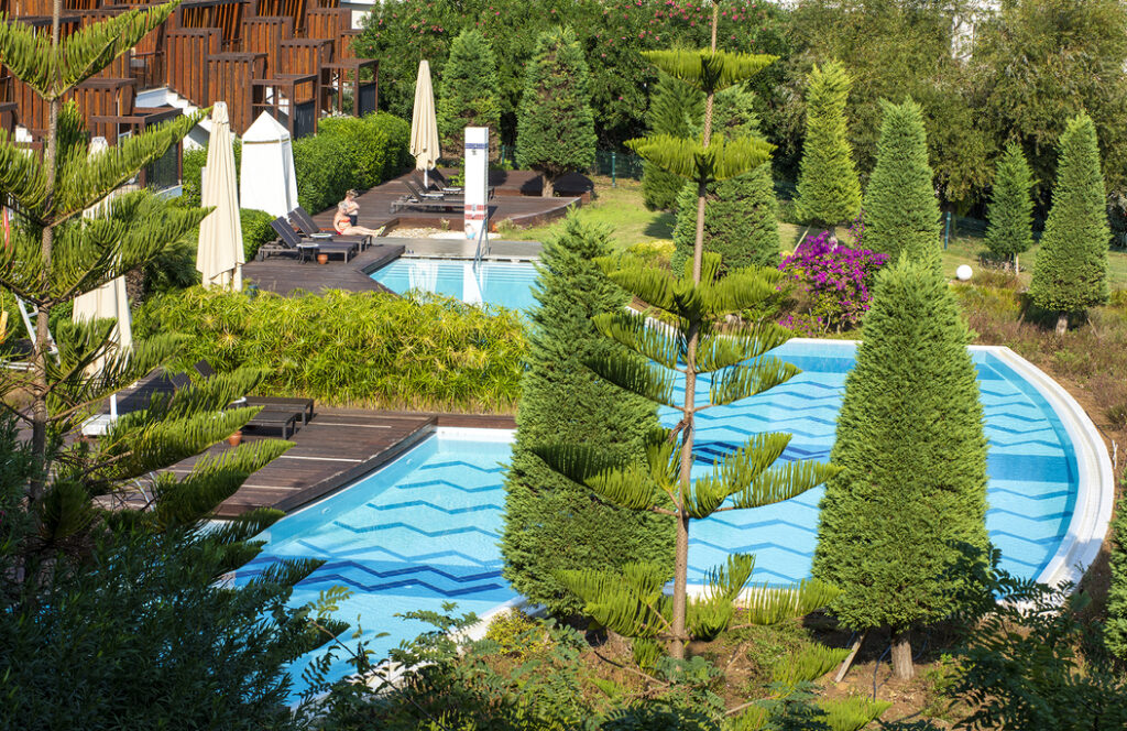 Relax pool