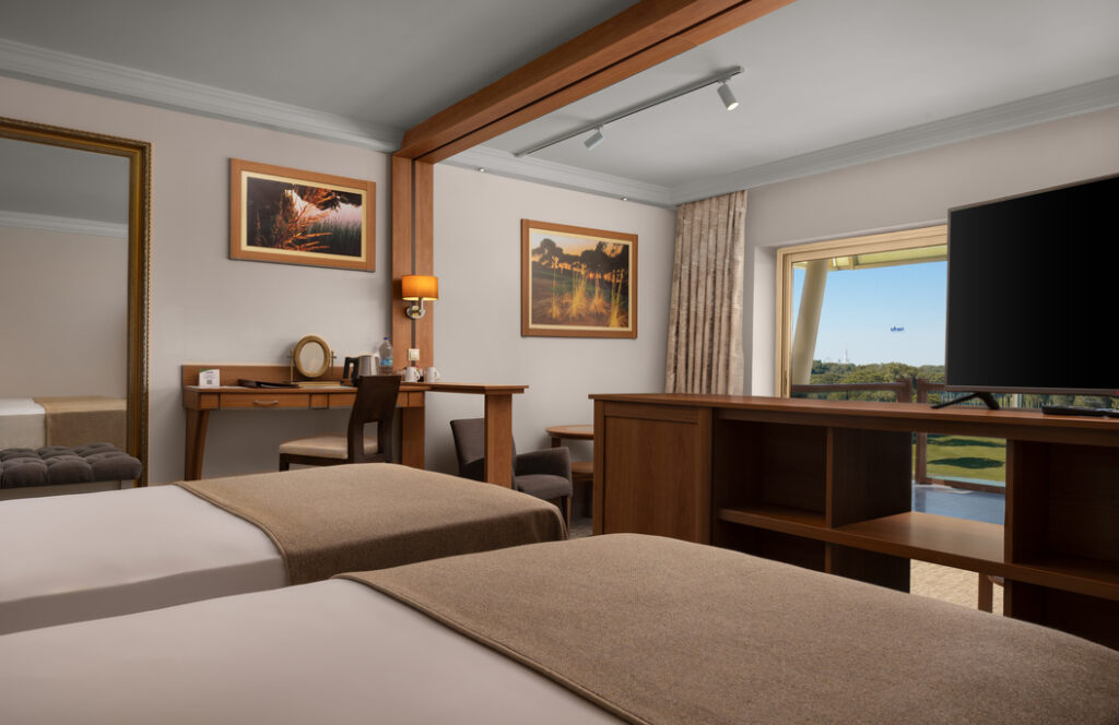 SHGB_Senior_Room_02