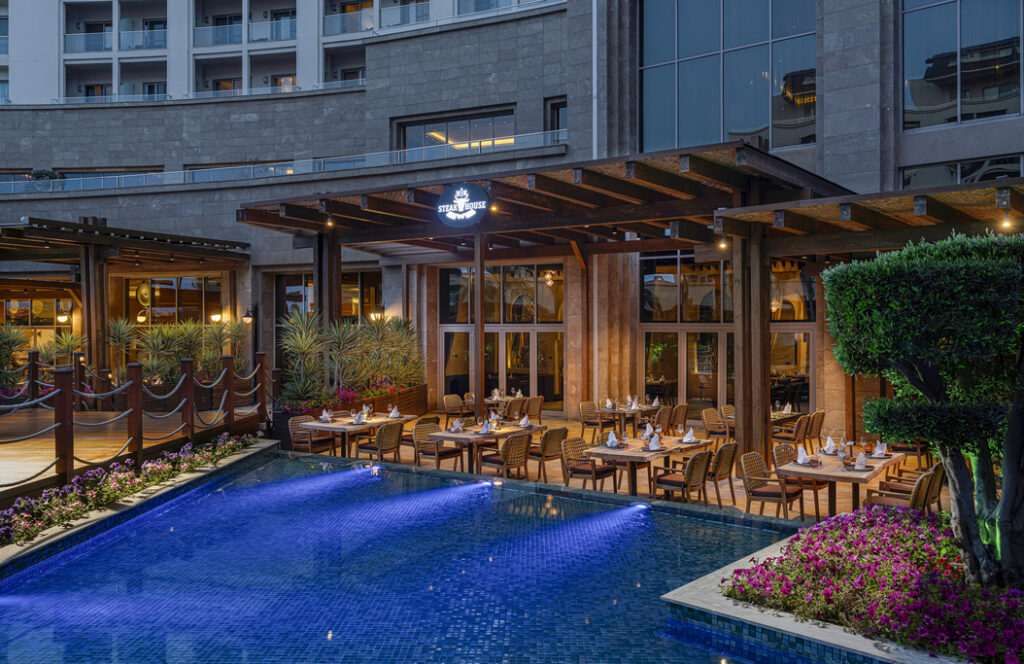 Steak House A_la Carte Restaurant Terrace (2)